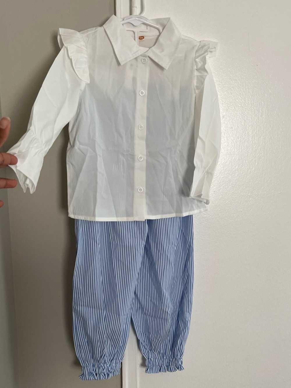 White Ruffle Sleeve Blouse with Blue Stripe Capris